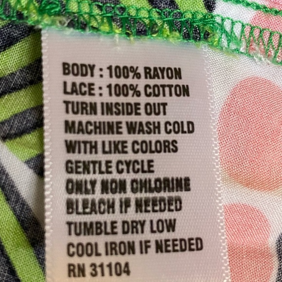 Crown & Ivy Curvy Multi-Green  Sleeveless Tank Top - 1X - Picture 6 of 6